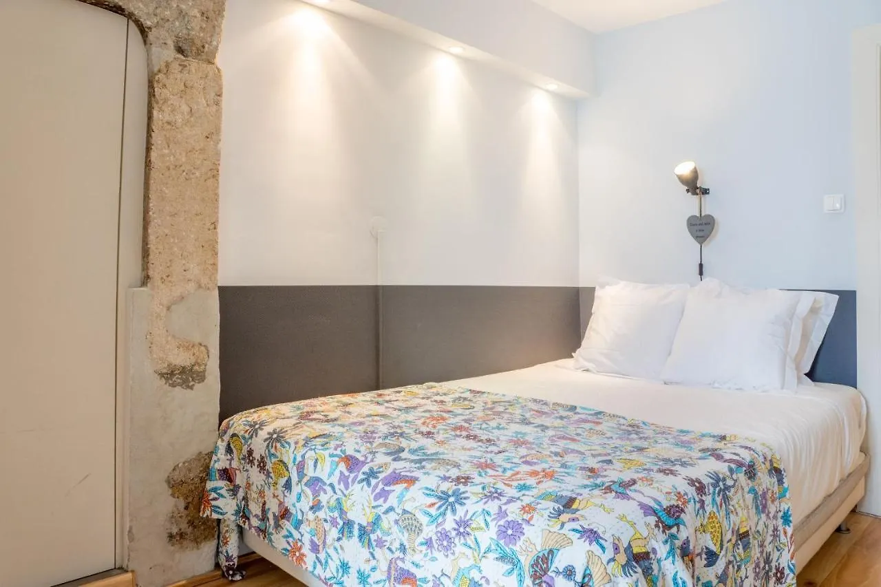 Lisbon Heart Apartments - Blue Apartment By Lovelystay 0*,  Португалия