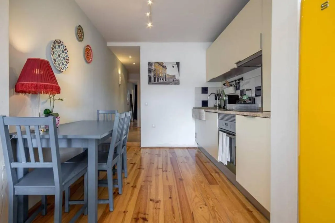 Lisbon Heart Apartments - Blue Apartment By Lovelystay